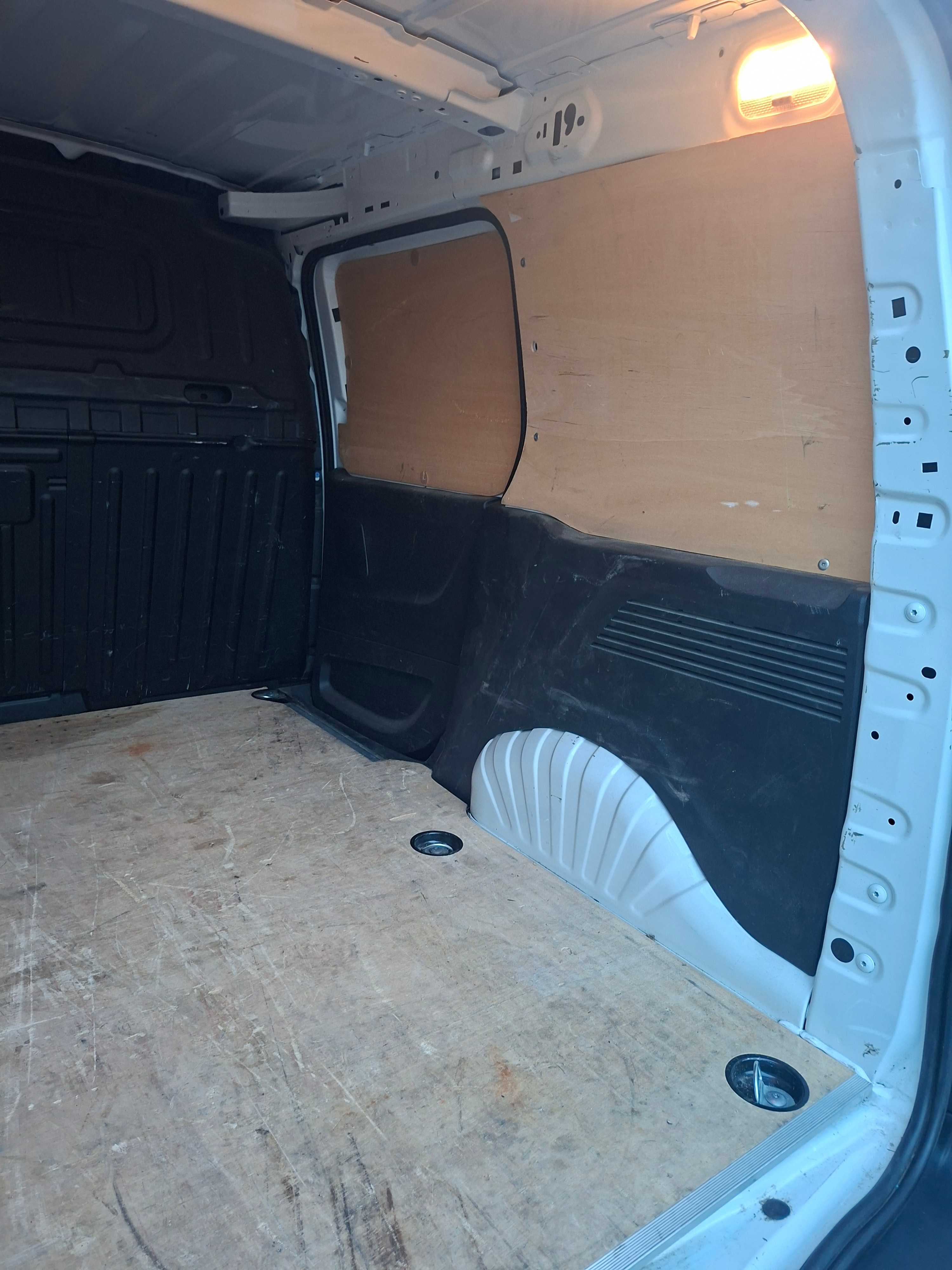 Peugeot Partner 32
