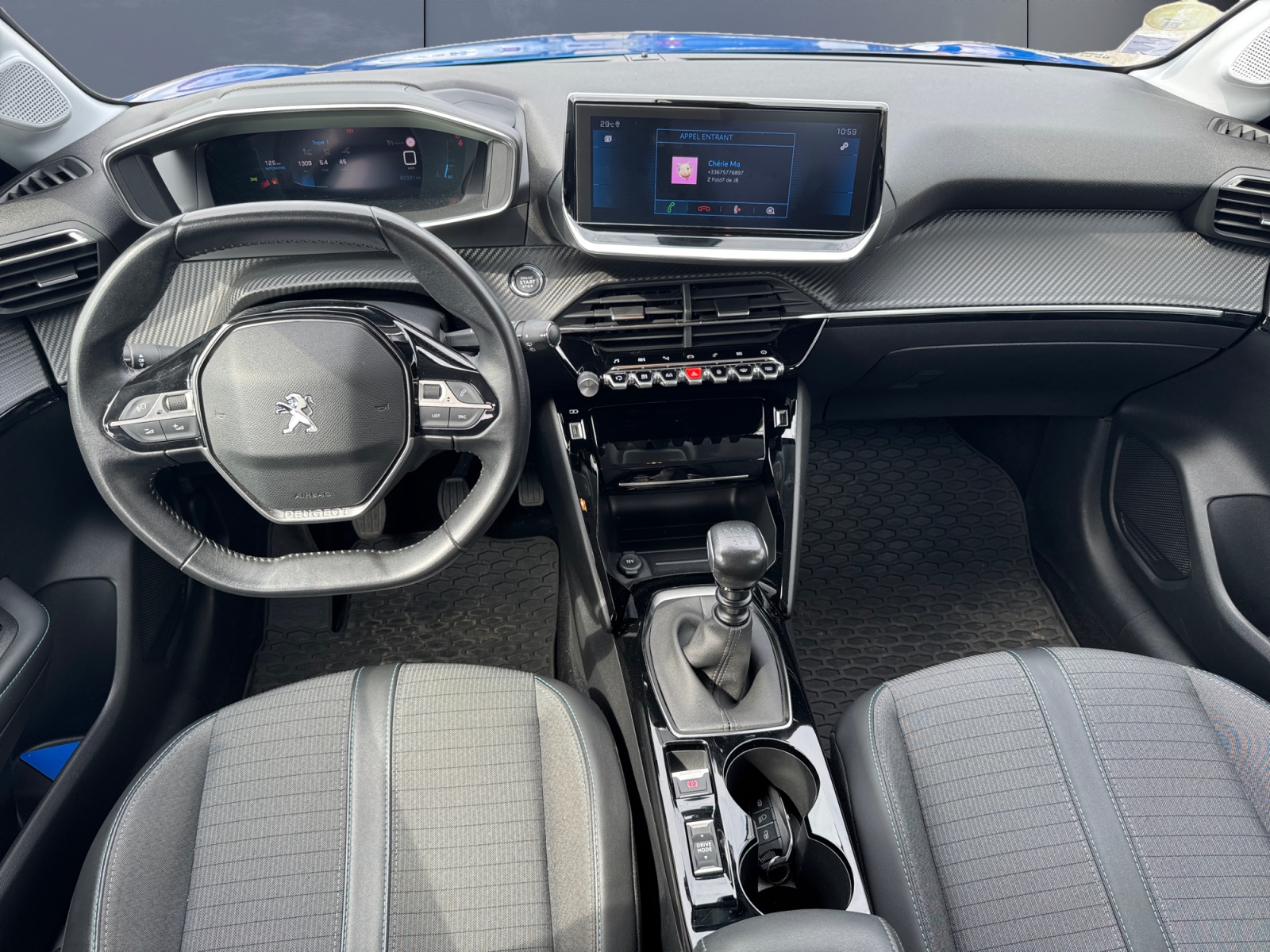 Peugeot 208 14