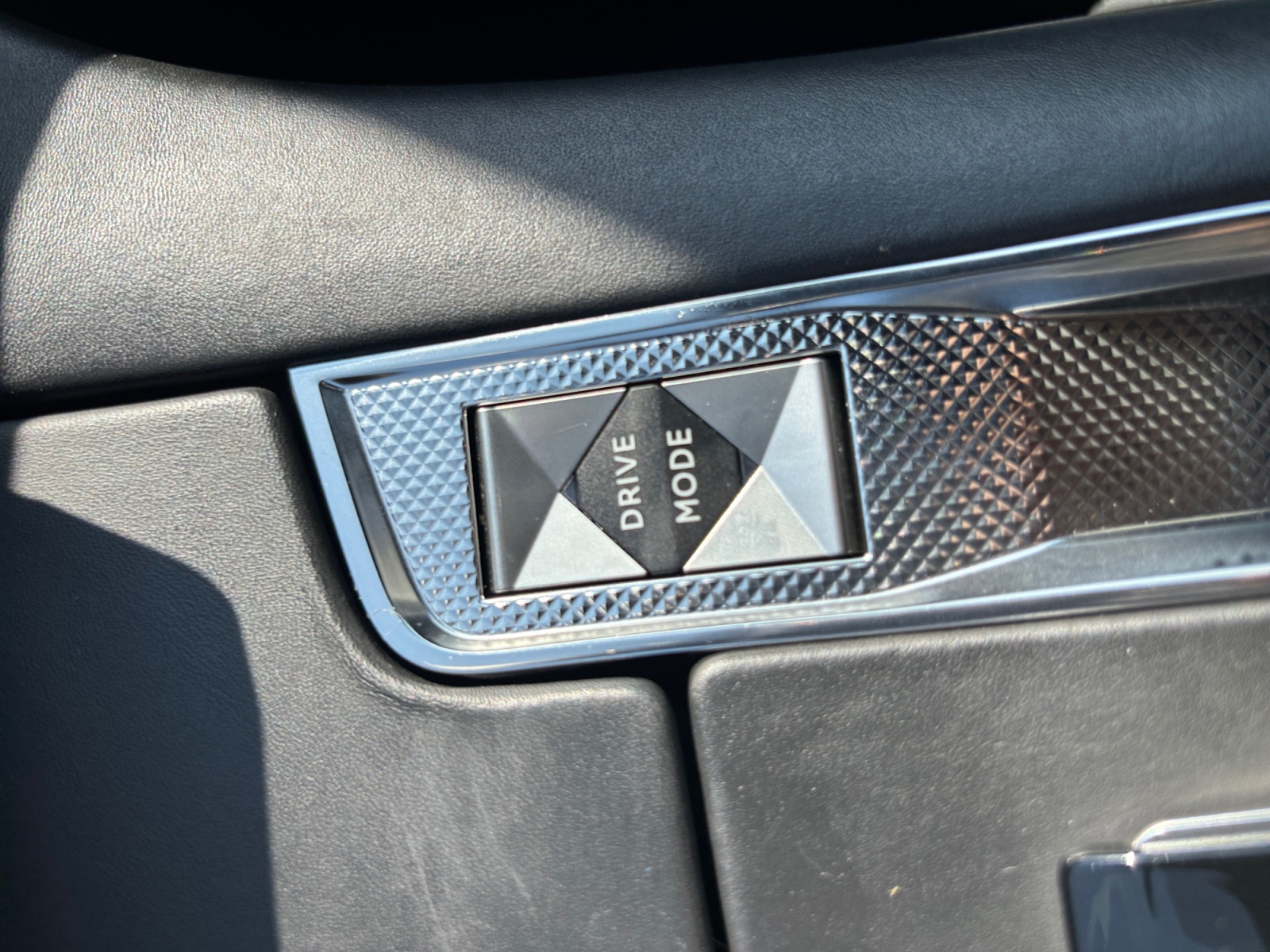 Ds Automobiles Ds 7 19