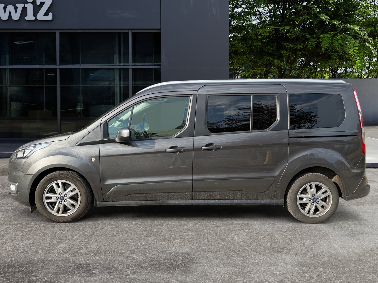 Ford Tourneo Connect 1