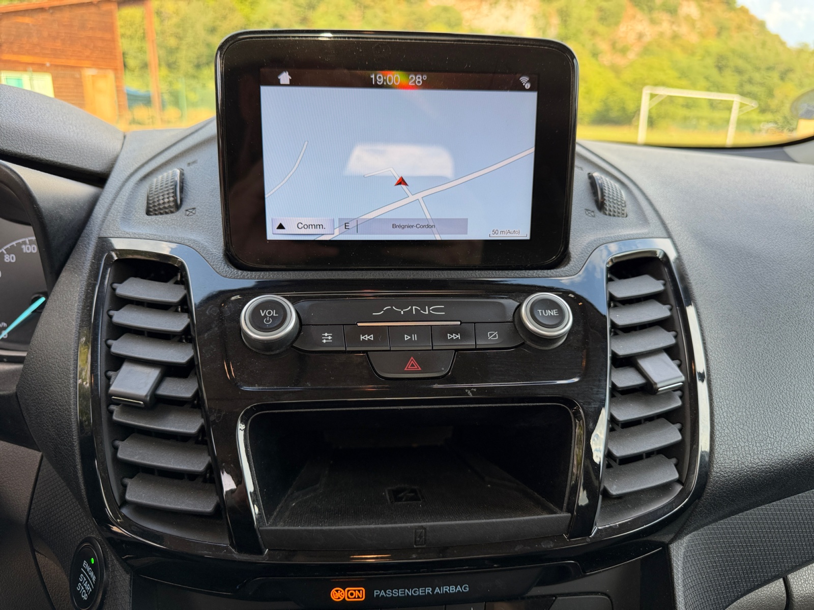 Ford Tourneo Connect 19