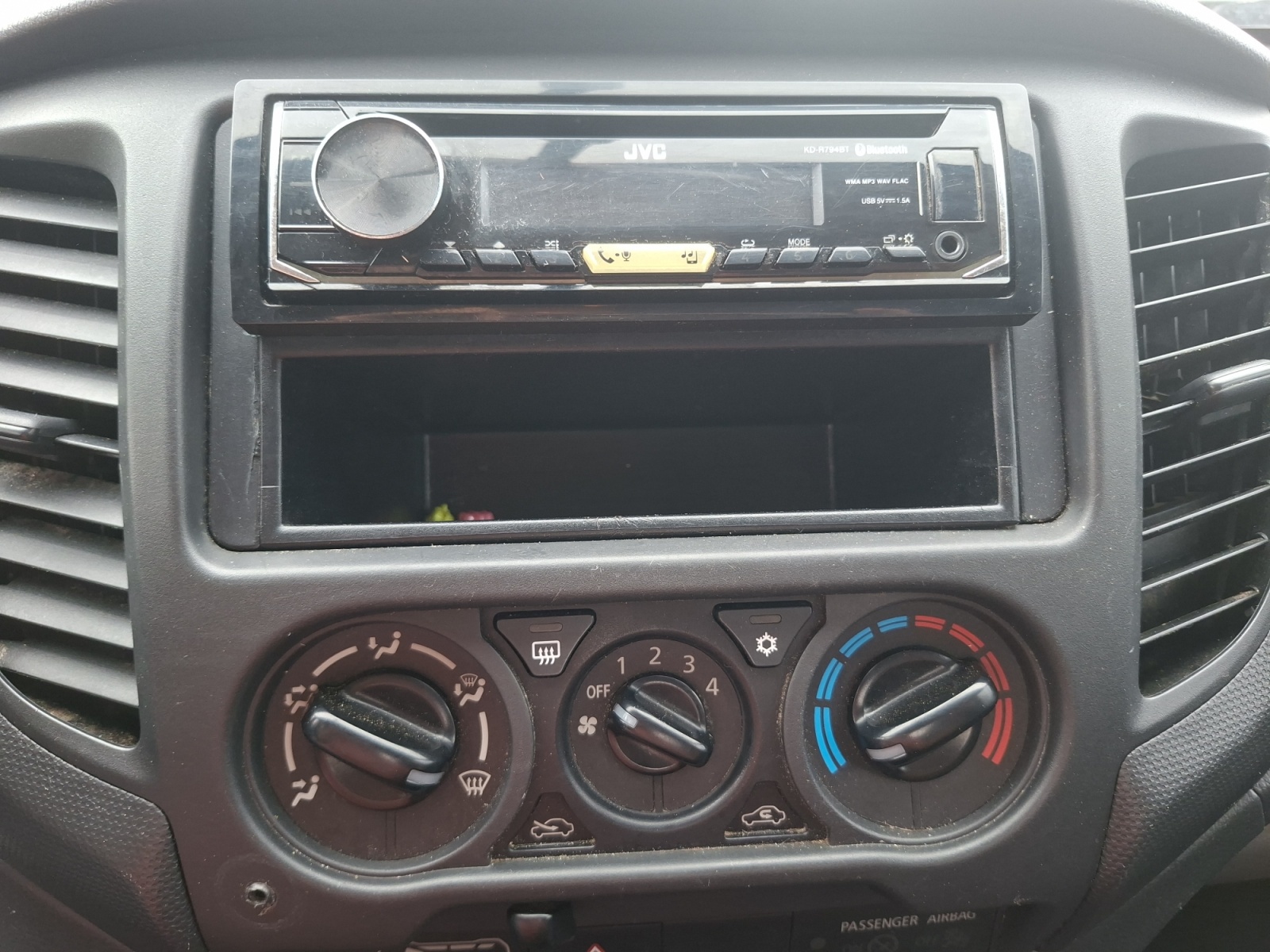 Mitsubishi L200 19