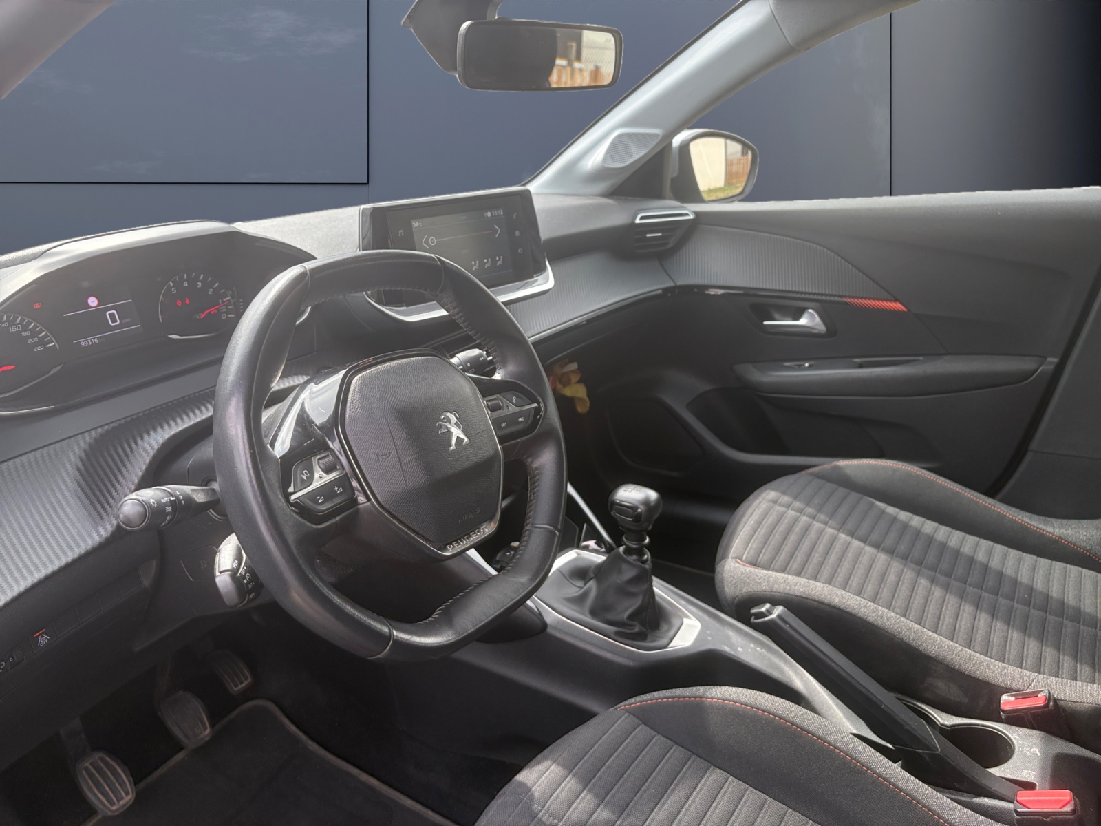 Peugeot 208 8