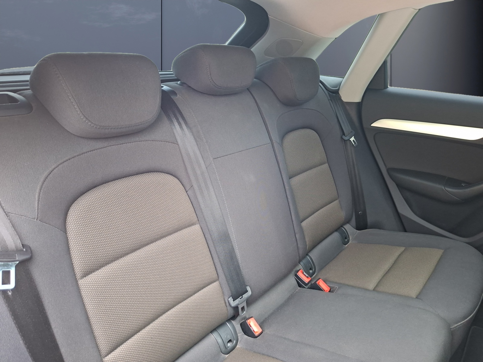 Audi Q3 11