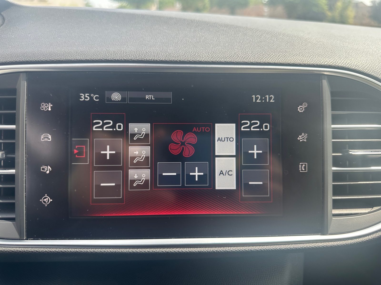 Peugeot 308 21
