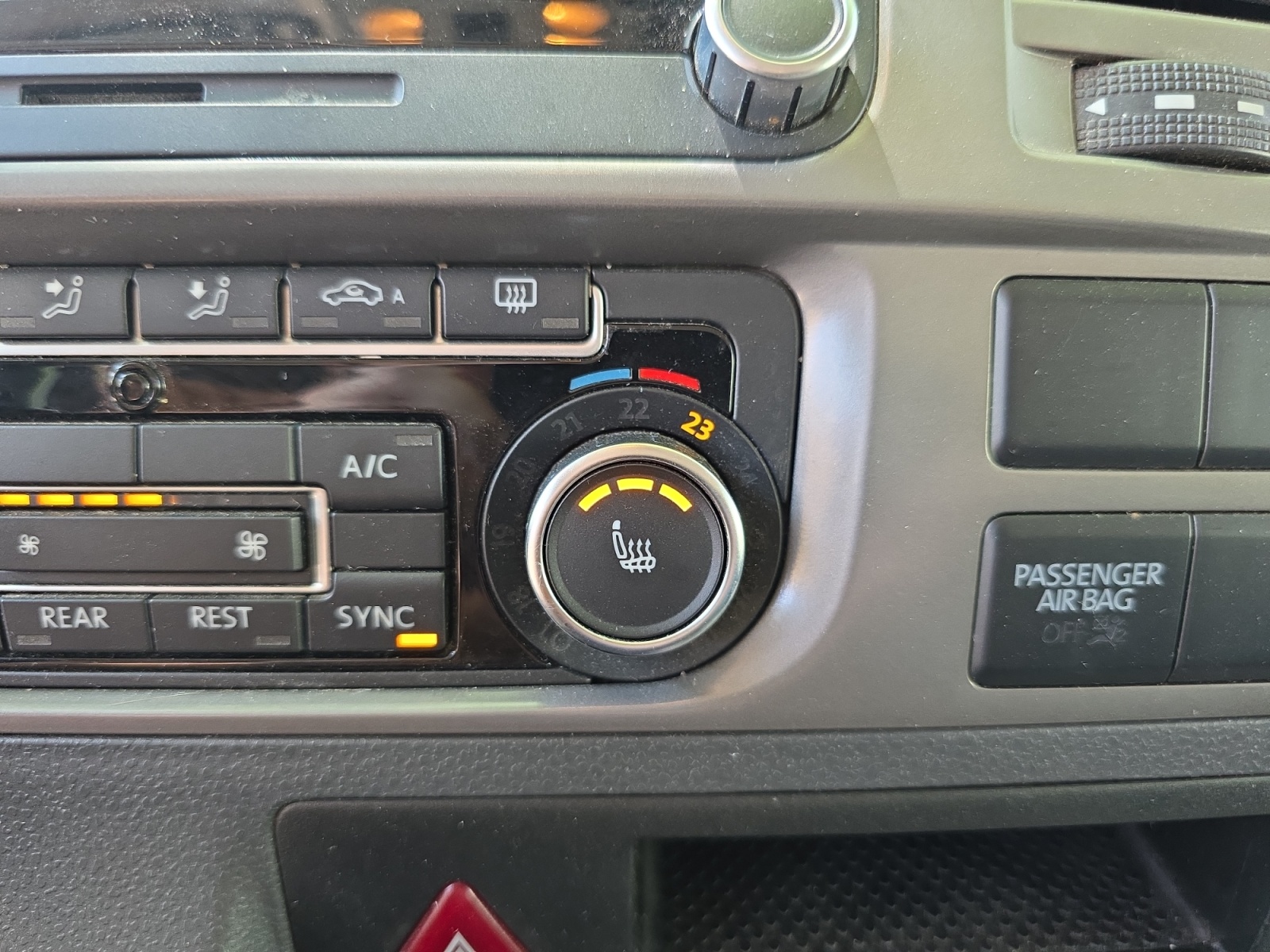 Volkswagen Caravelle 35