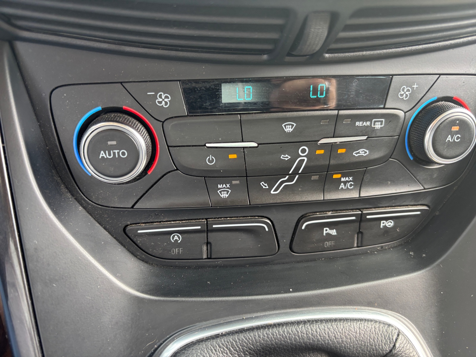 Ford Grand C-Max 21