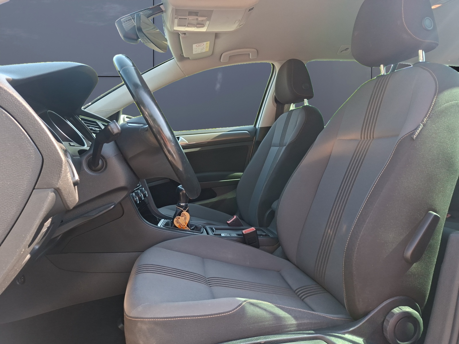 Volkswagen Golf 9
