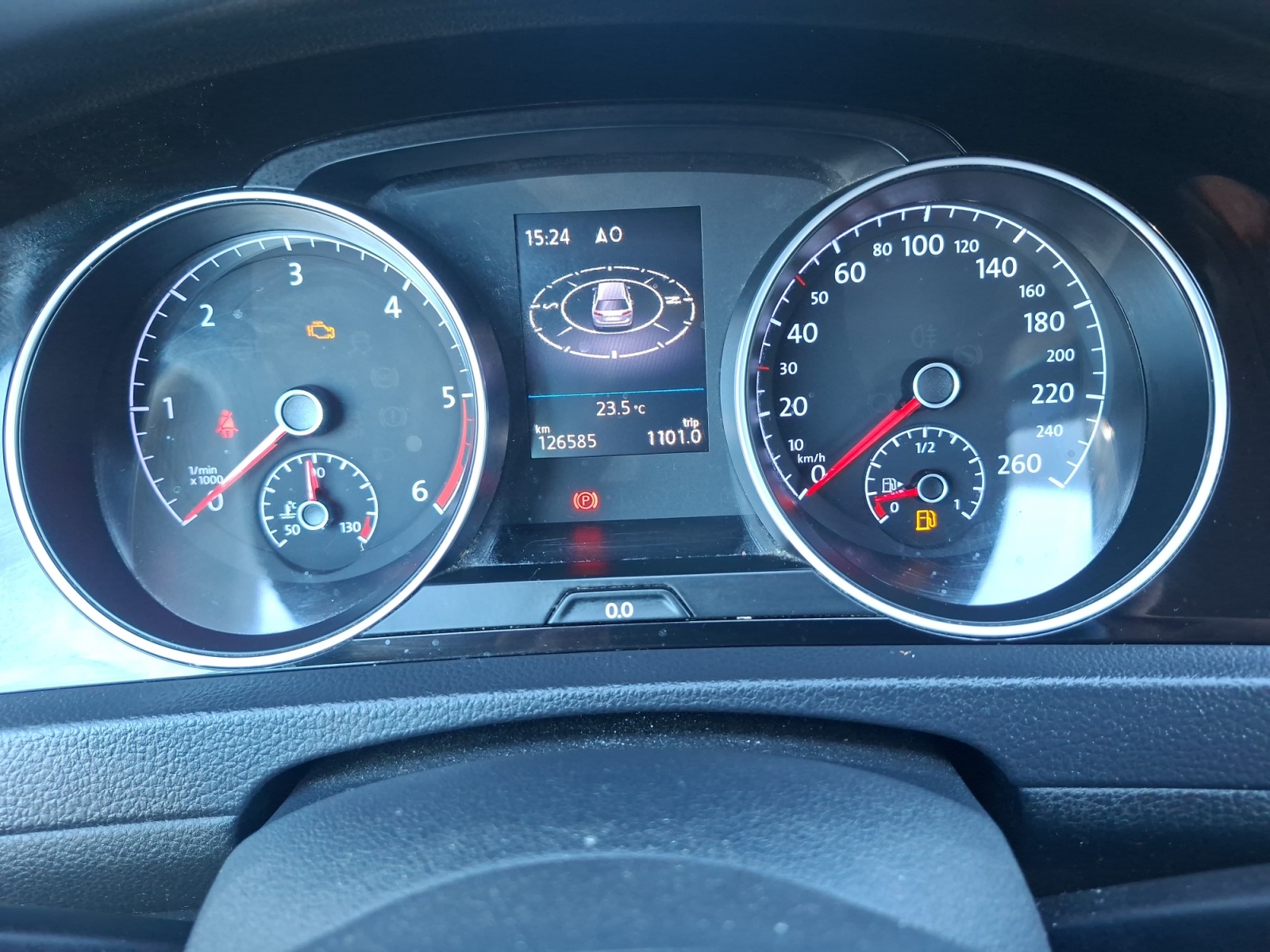 Volkswagen Golf 16