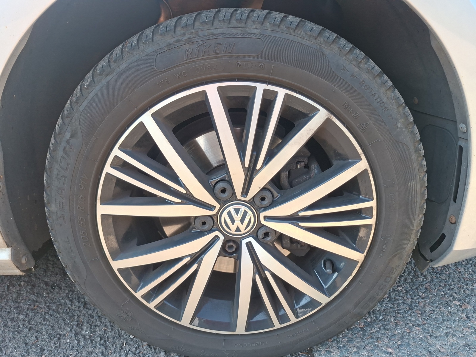 Volkswagen Golf 32