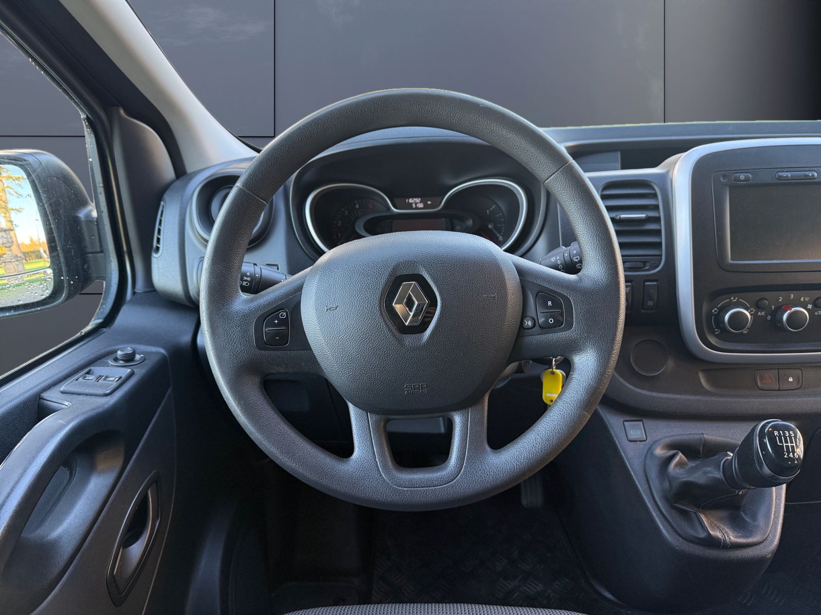 Renault Trafic 14