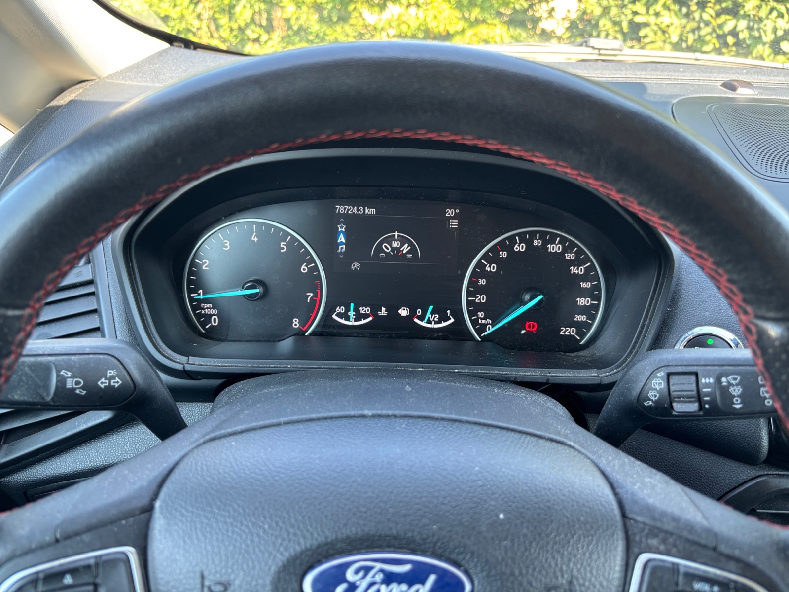 Ford Ecosport 16