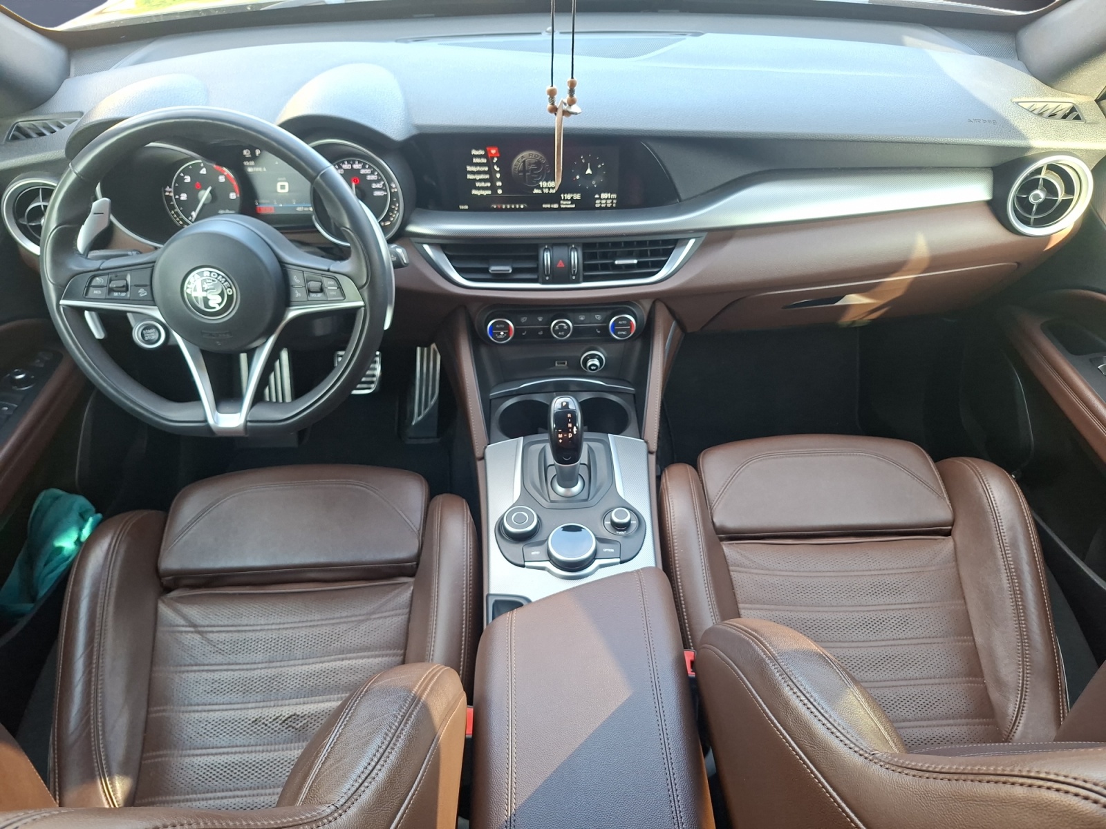 Alfa Romeo Stelvio 14