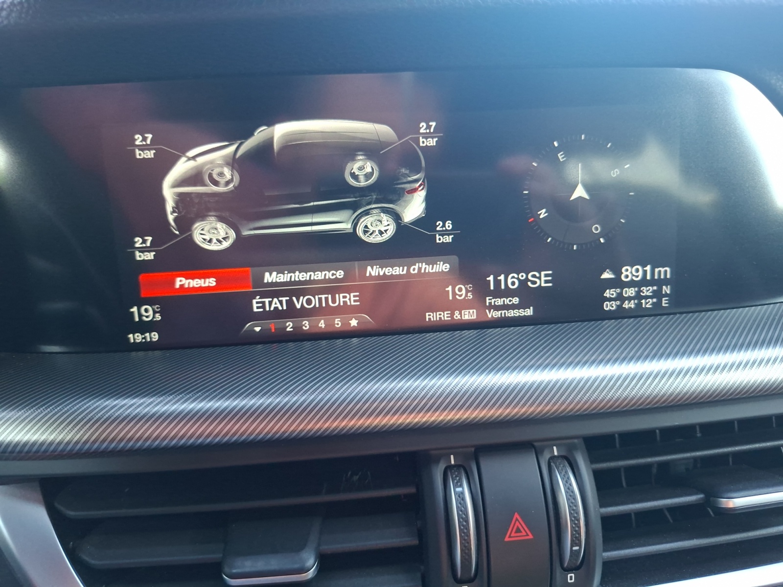 Alfa Romeo Stelvio 23