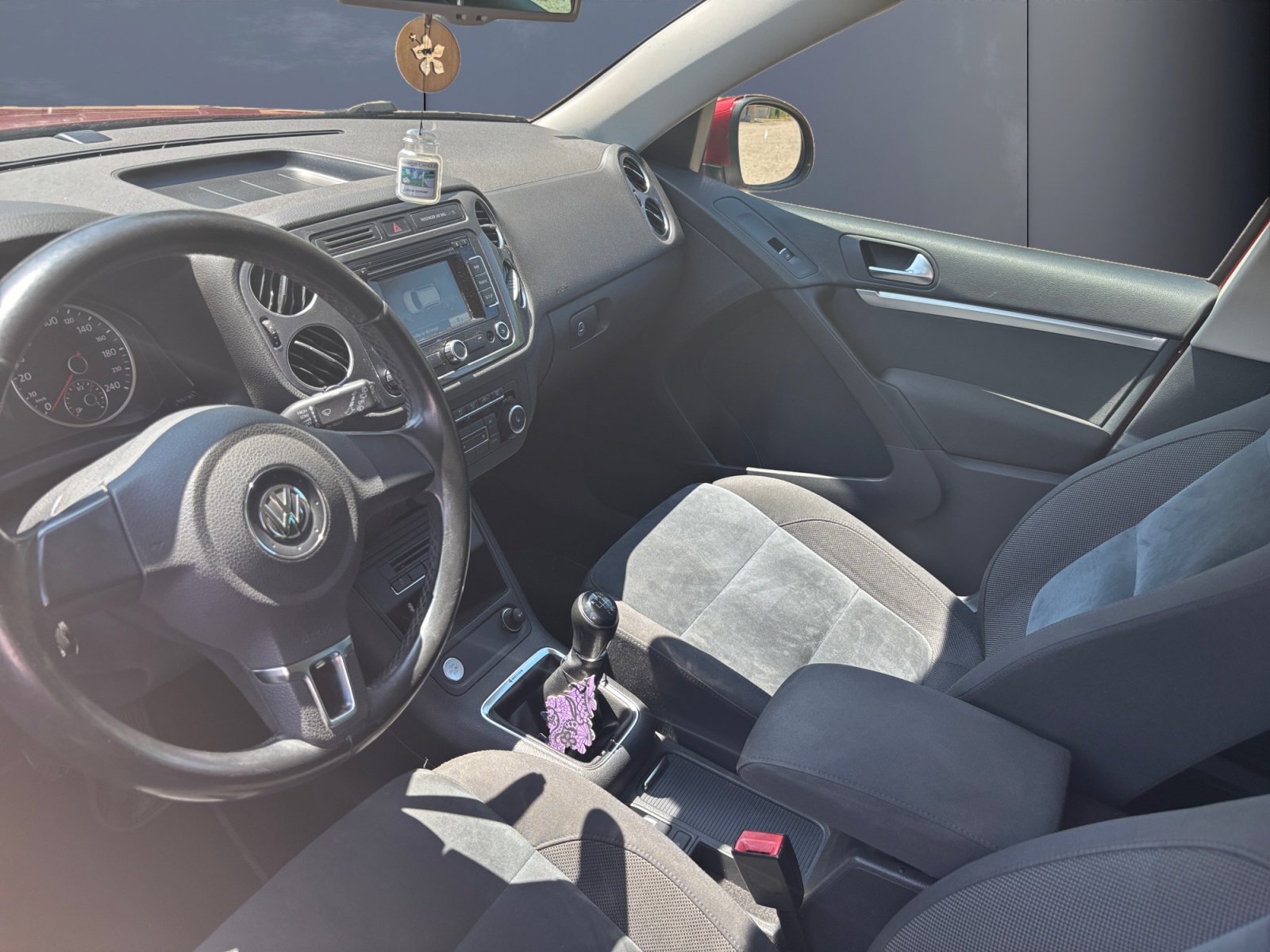 Volkswagen Tiguan 8