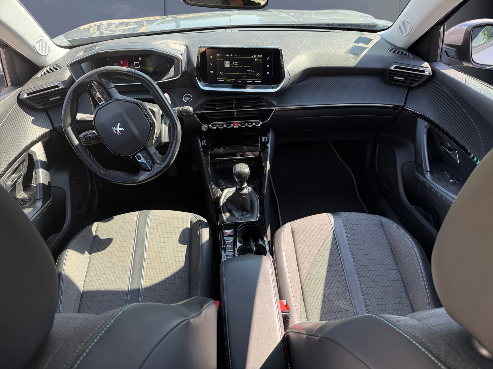 Peugeot 2008 14