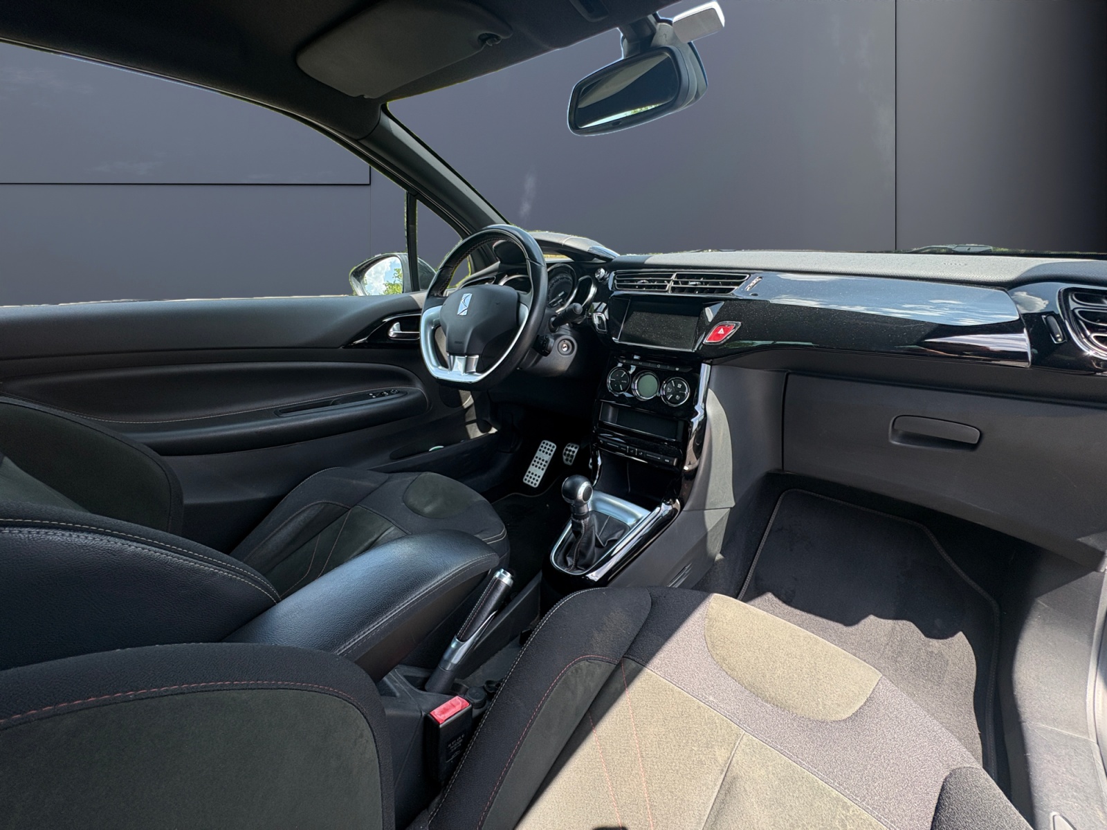 Ds Automobiles Ds3 12