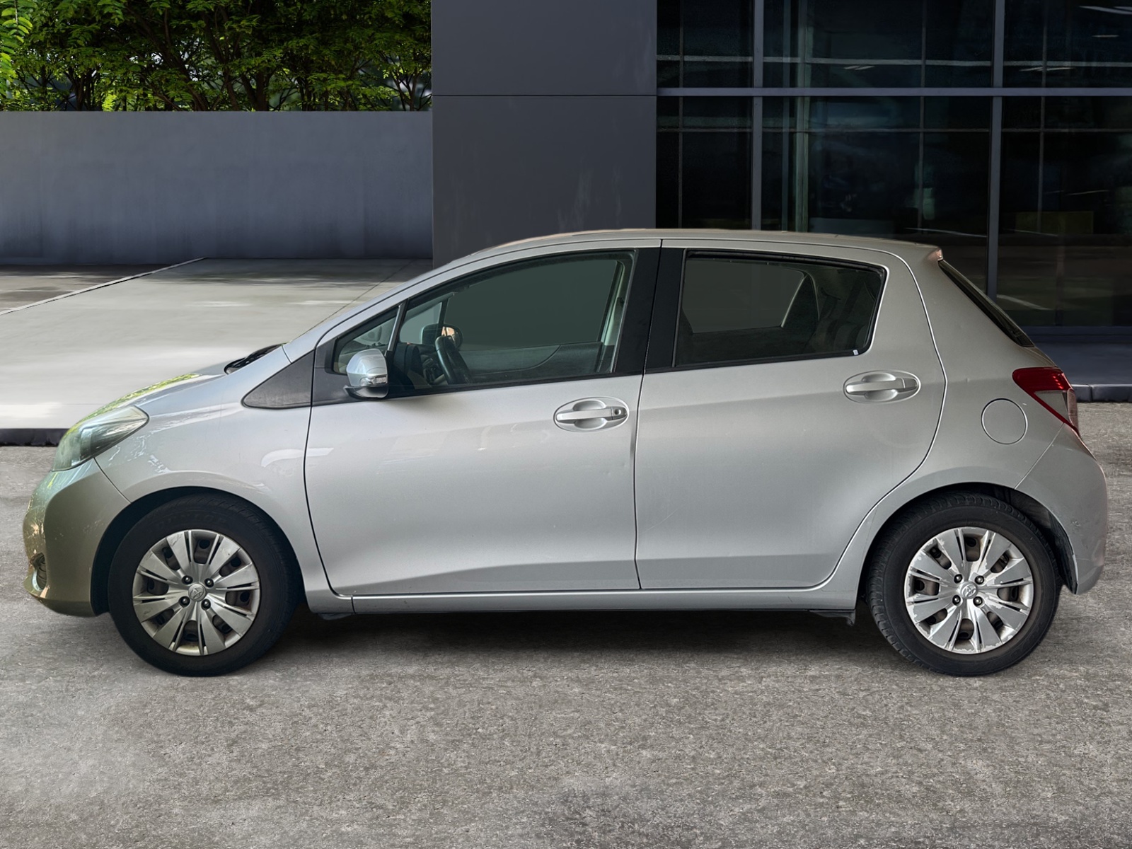 Toyota Yaris 1