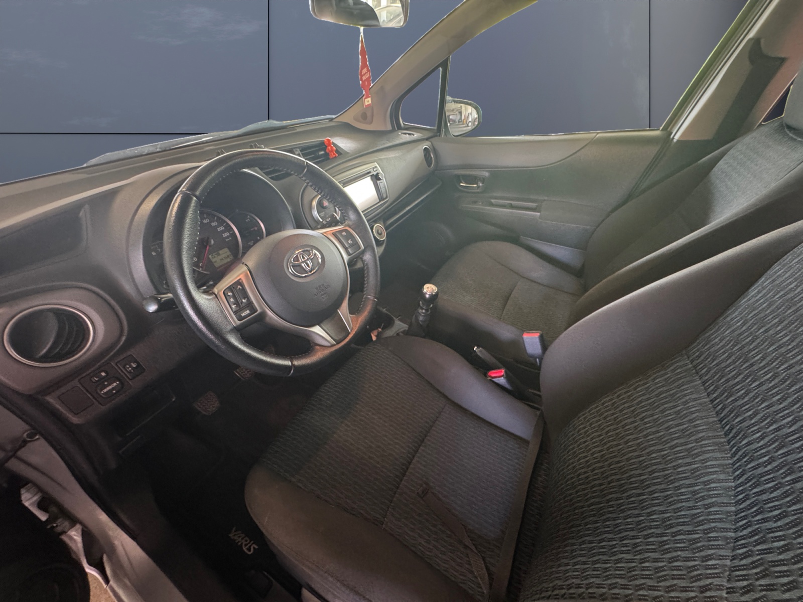 Toyota Yaris 8