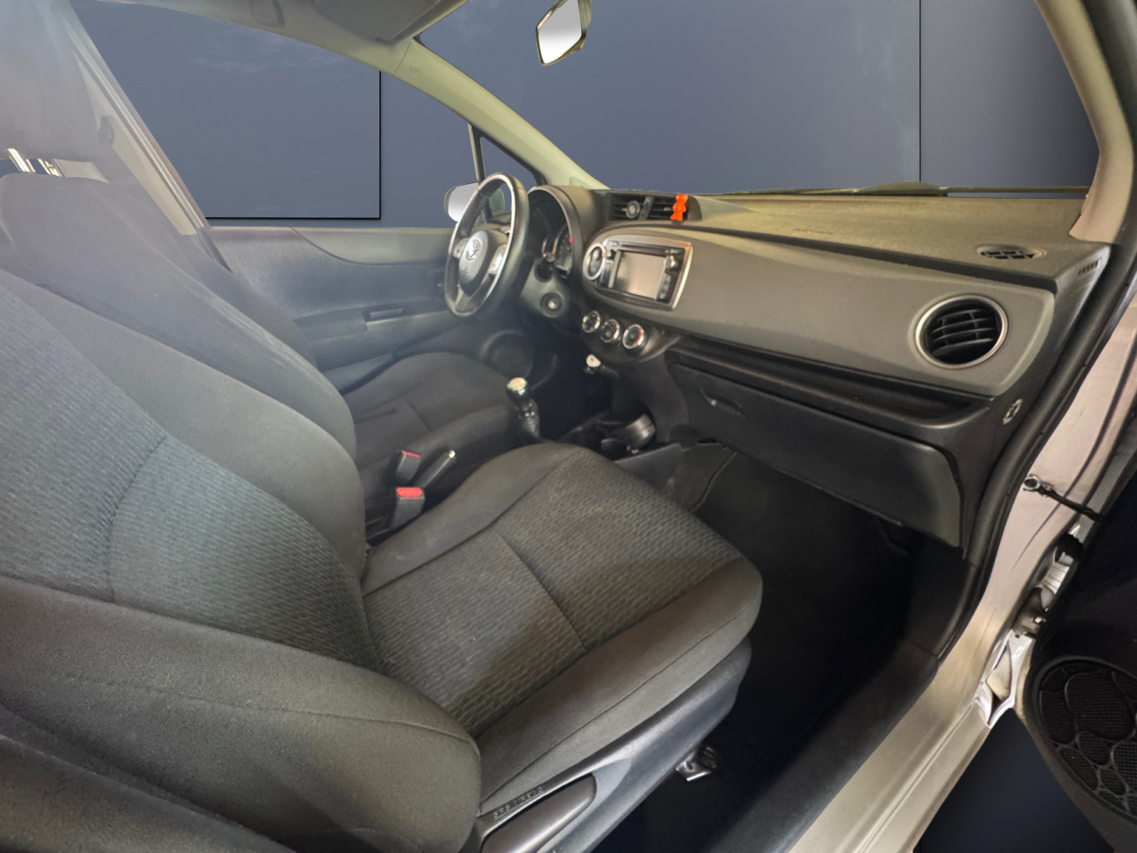 Toyota Yaris 12