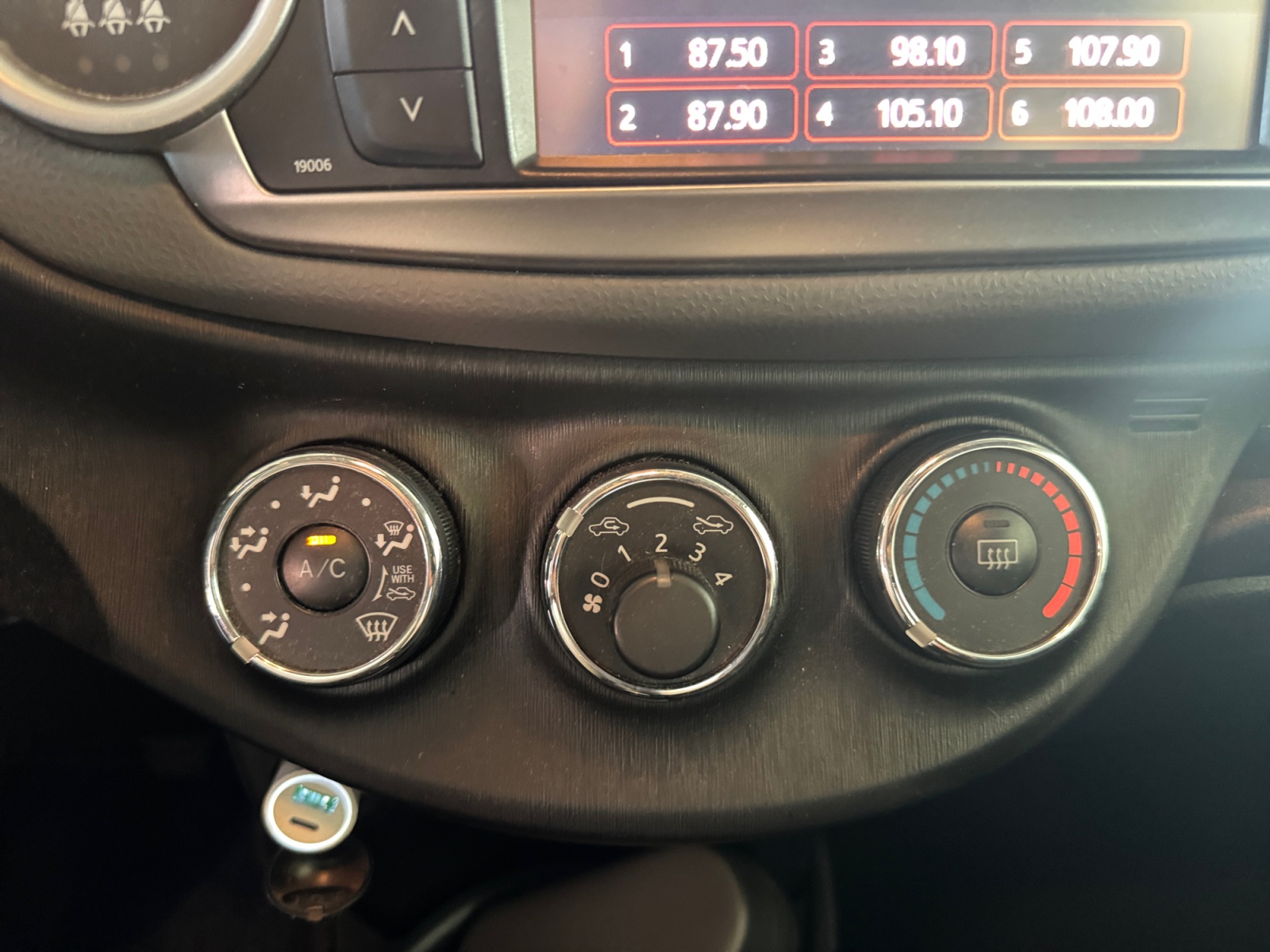 Toyota Yaris 22