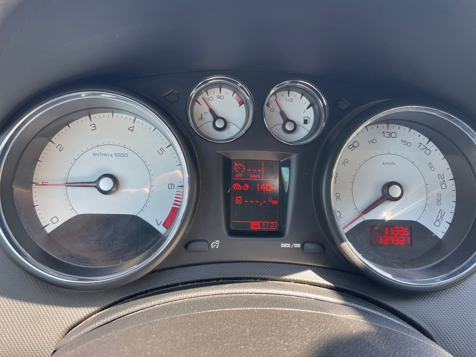 Peugeot 308 16