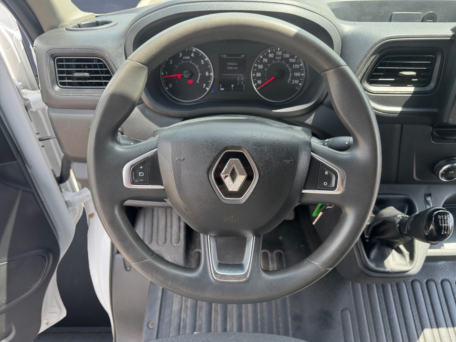 Renault Master Vu 15