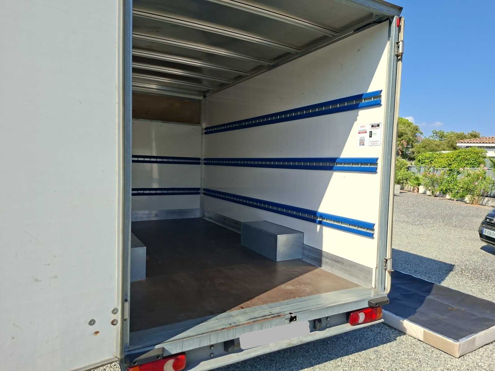Renault Master Vu 33