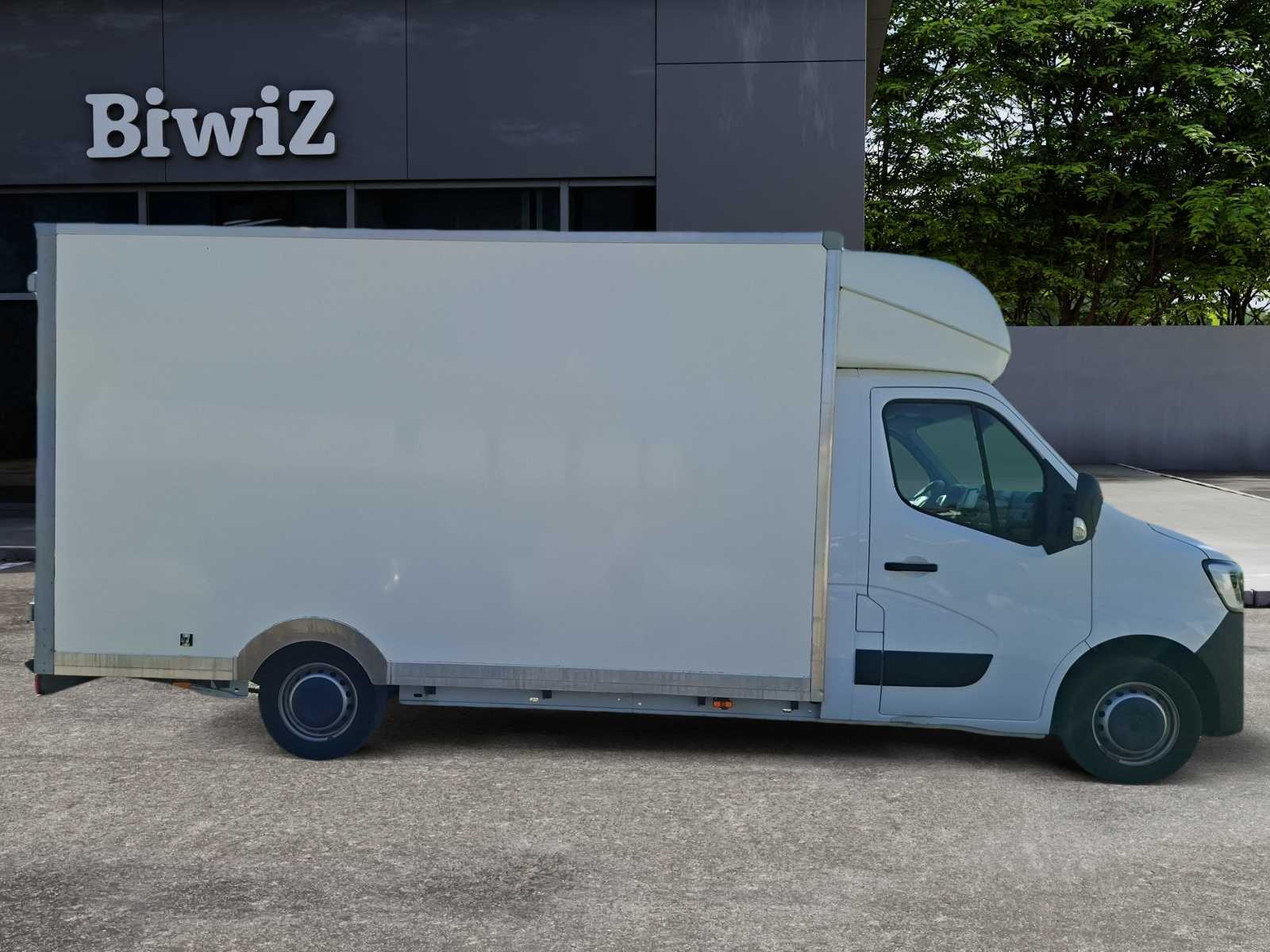 Renault Master Vu 5