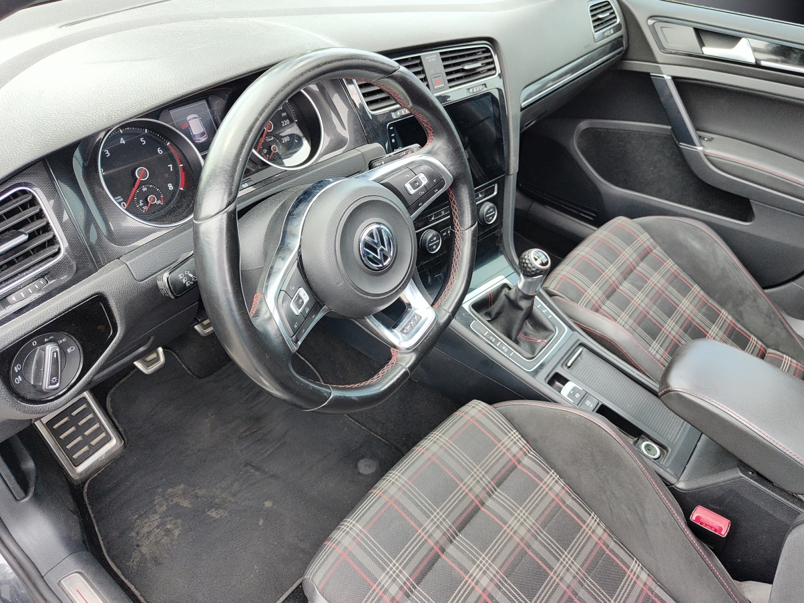 Volkswagen Golf 8