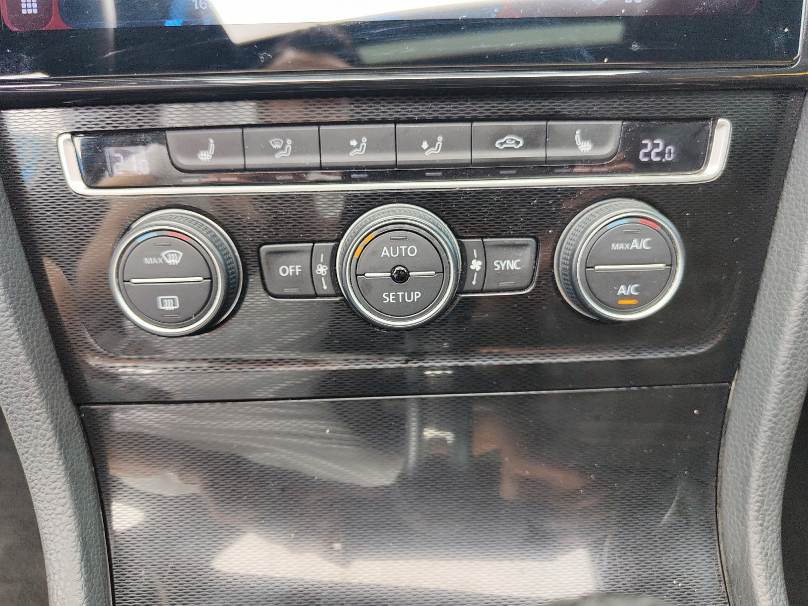 Volkswagen Golf 18