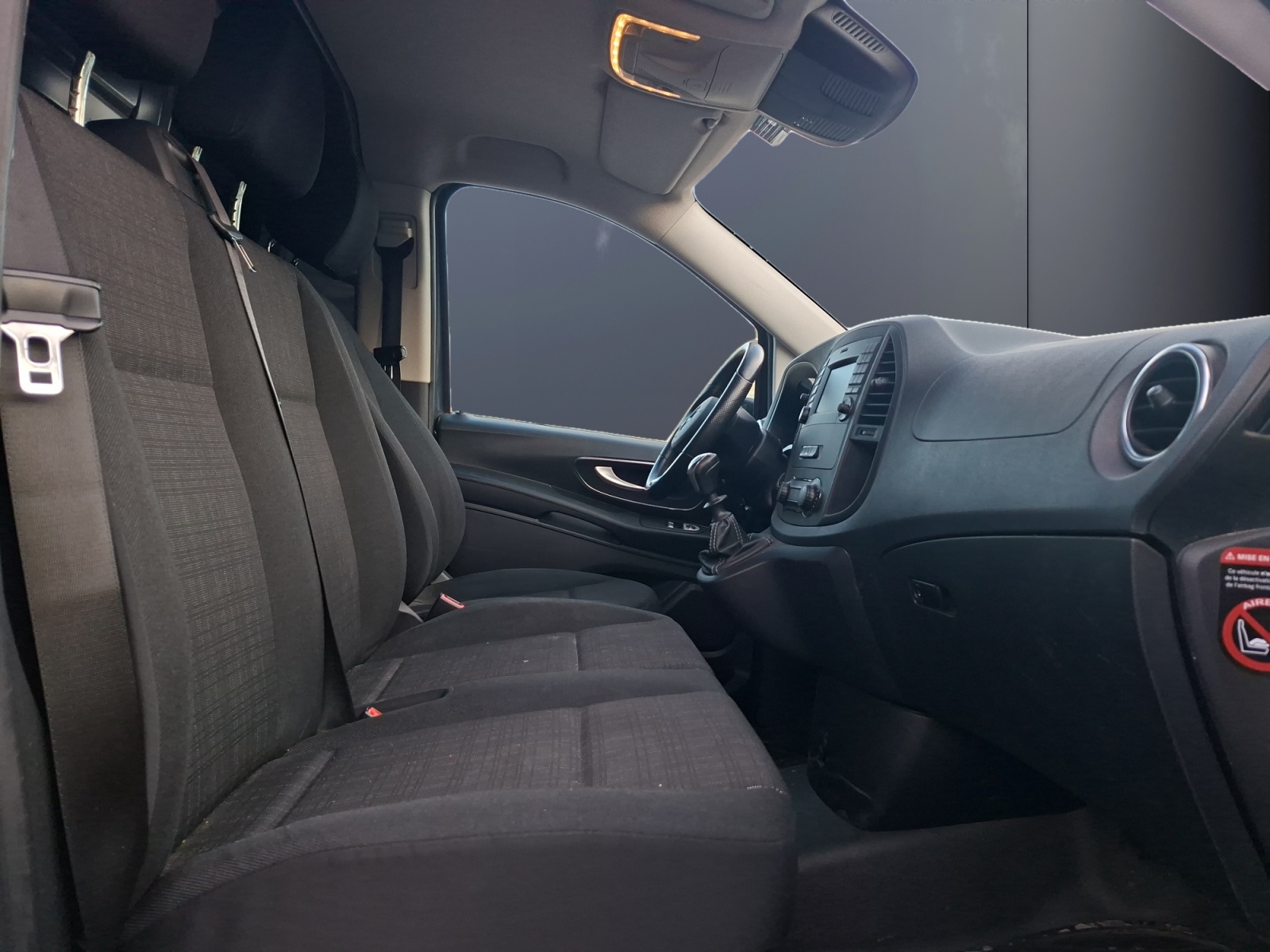 Mercedes-Benz Vito 13