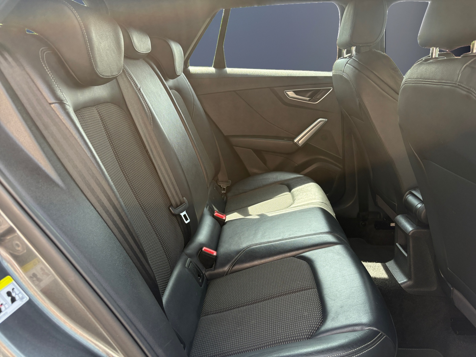 Audi Q2 11