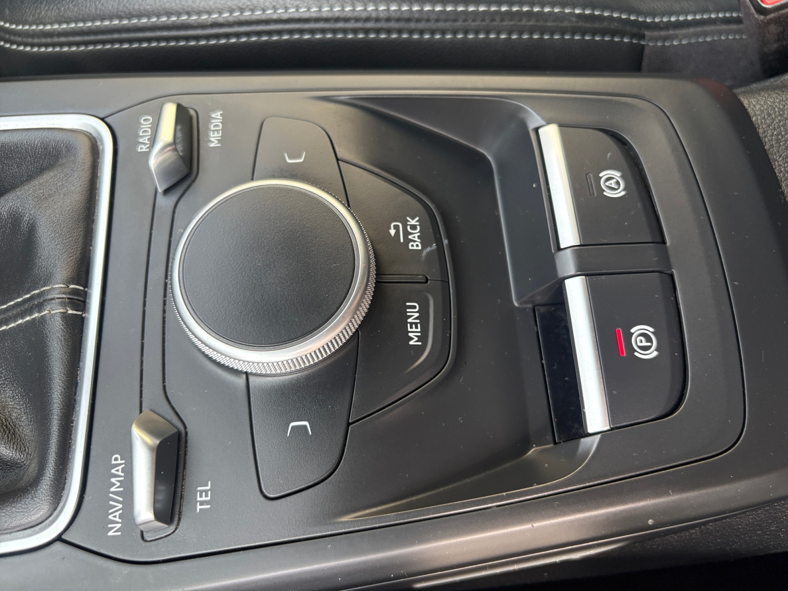Audi Q2 17