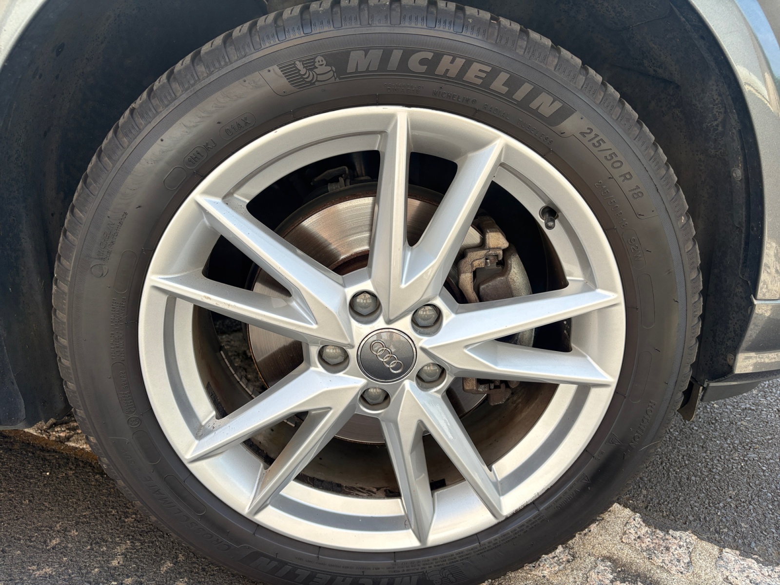 Audi Q2 27
