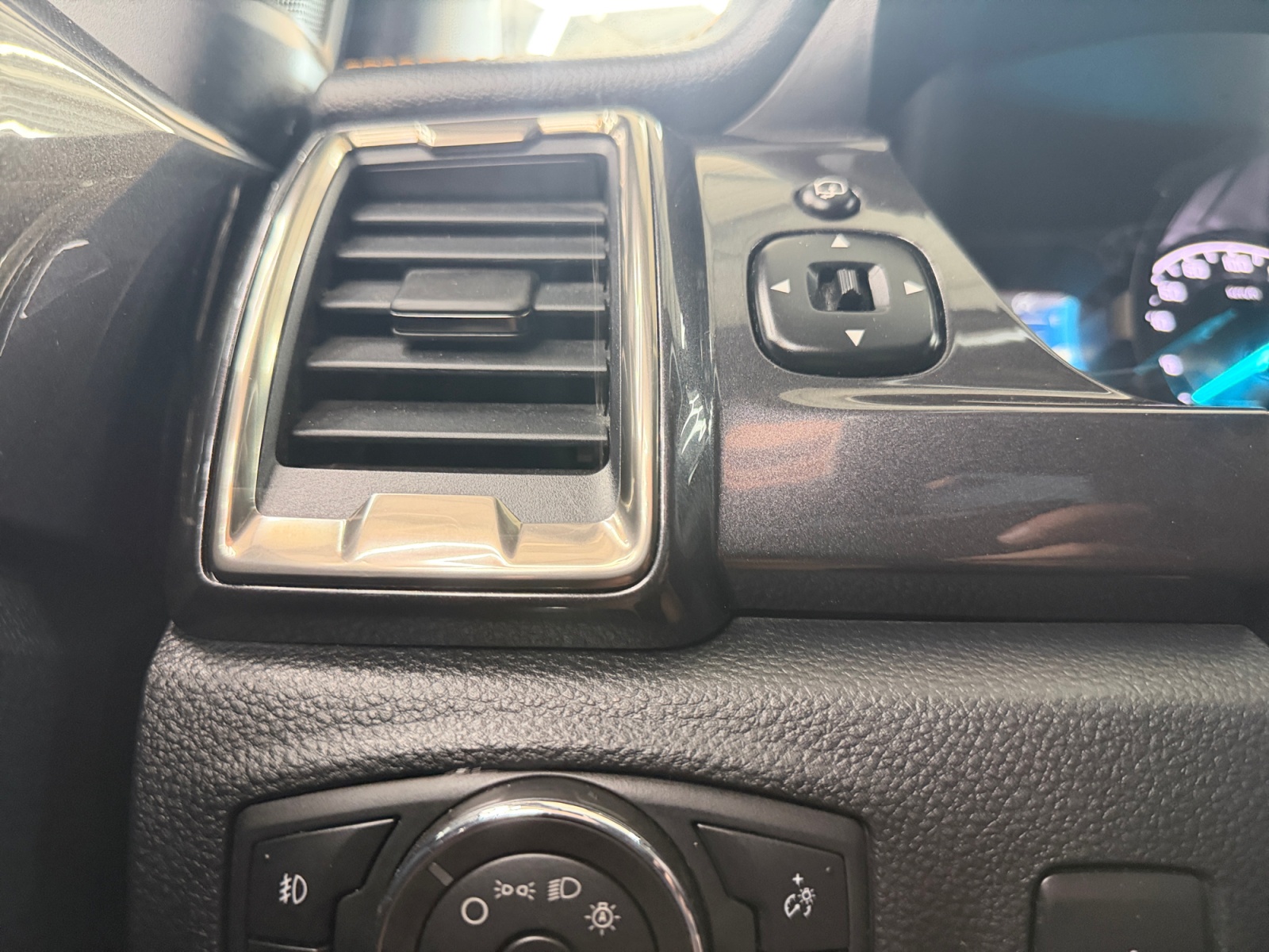 Ford Ranger 25