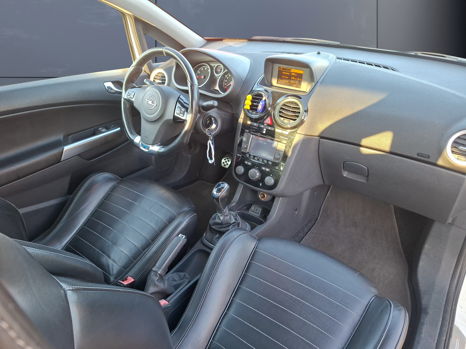 Opel Corsa 12
