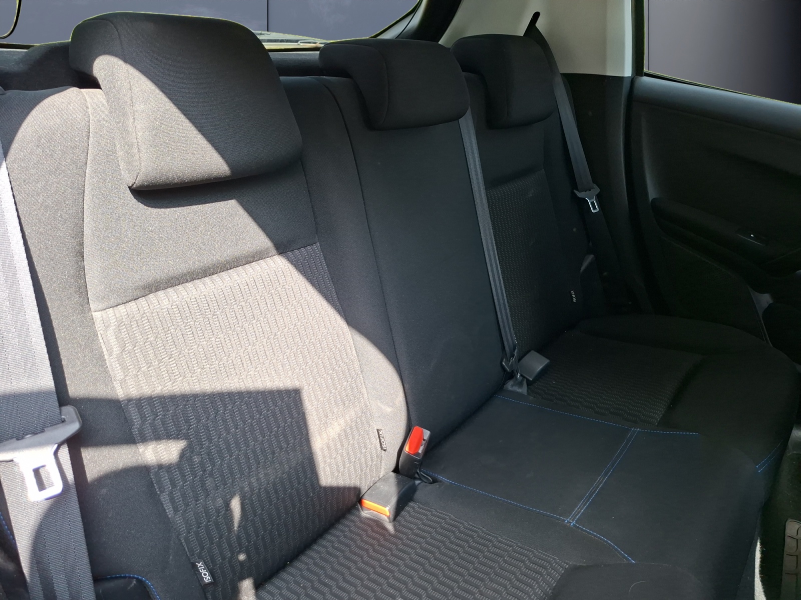Peugeot 208 11