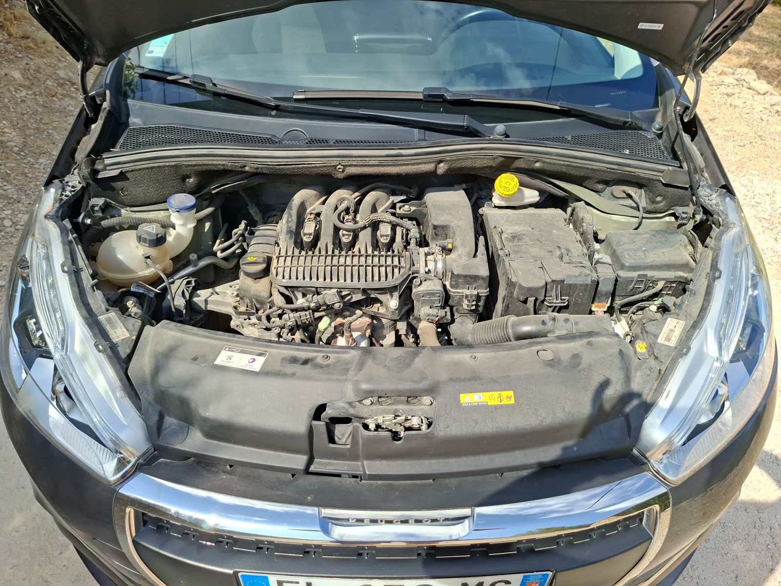 Peugeot 208 43