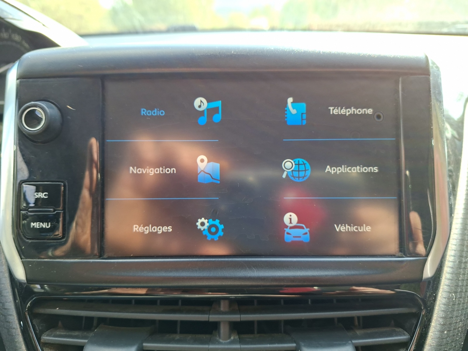 Peugeot 208 19