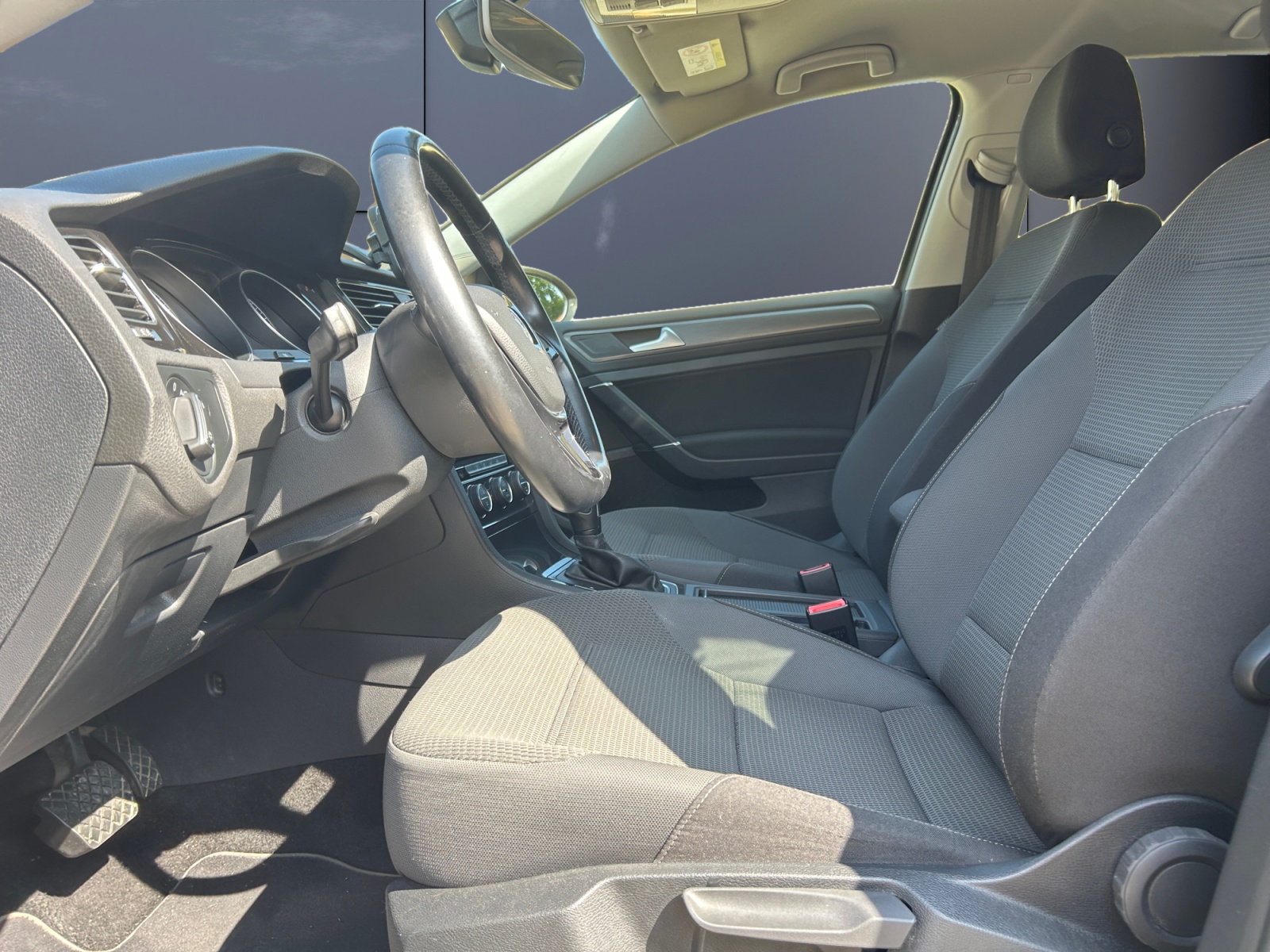 Volkswagen Golf 9