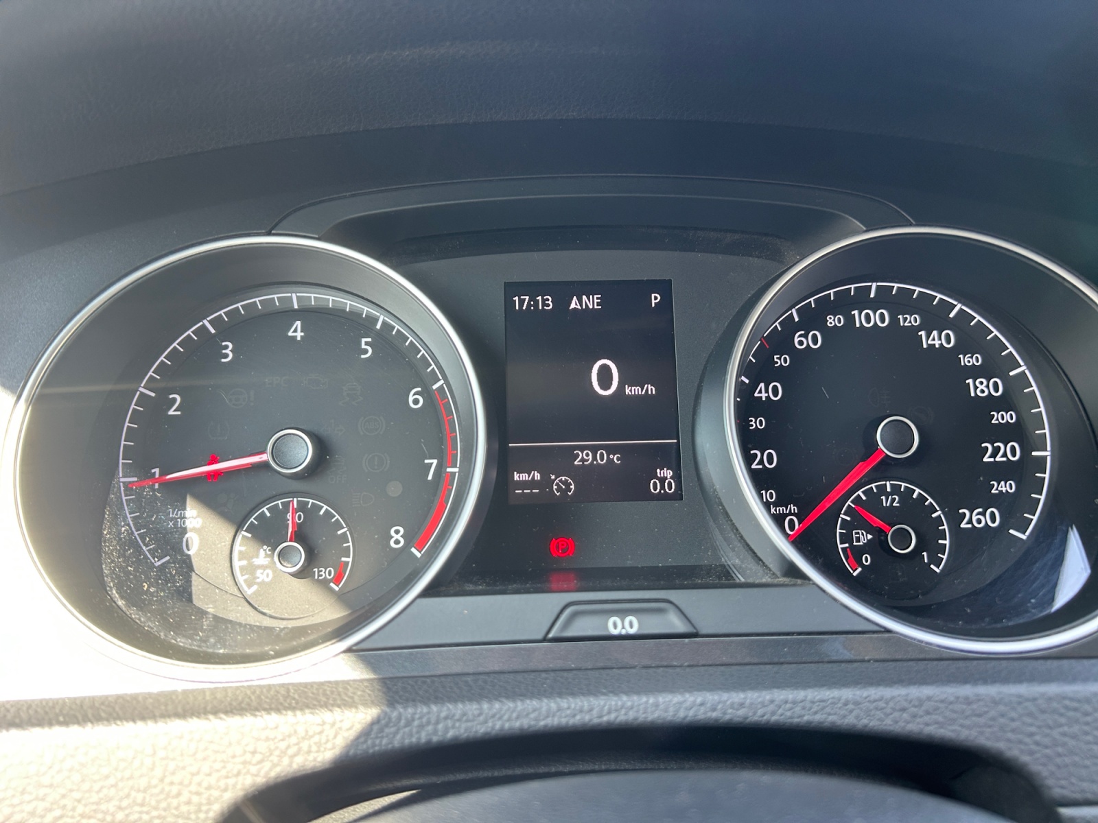 Volkswagen Golf 16