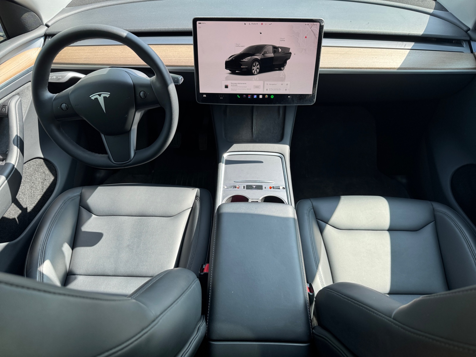 Tesla Model-Y 14