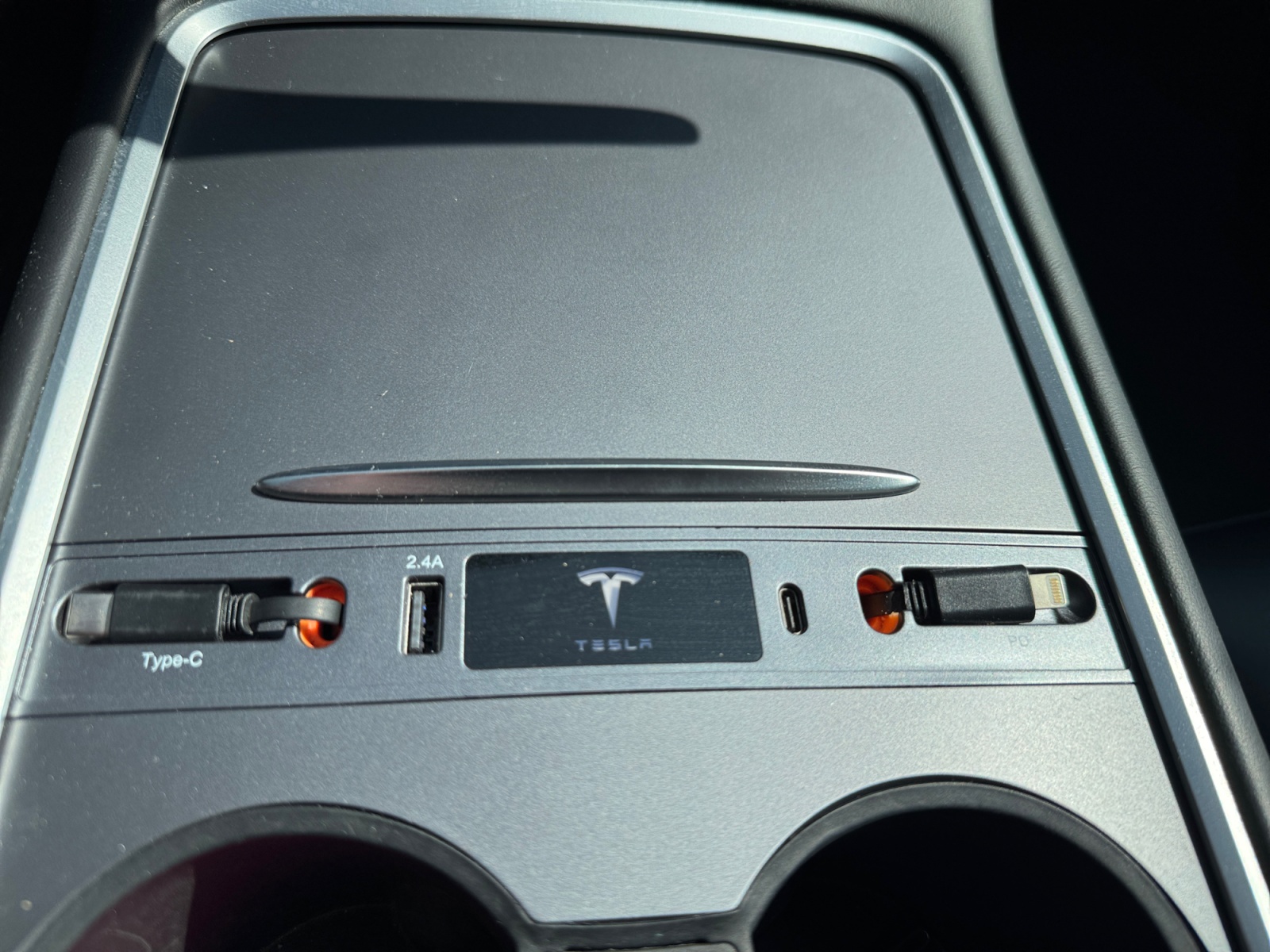 Tesla Model-Y 20