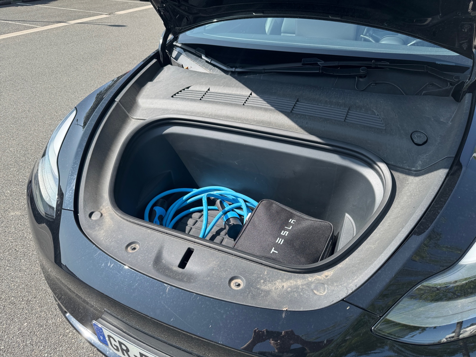 Tesla Model-Y 26