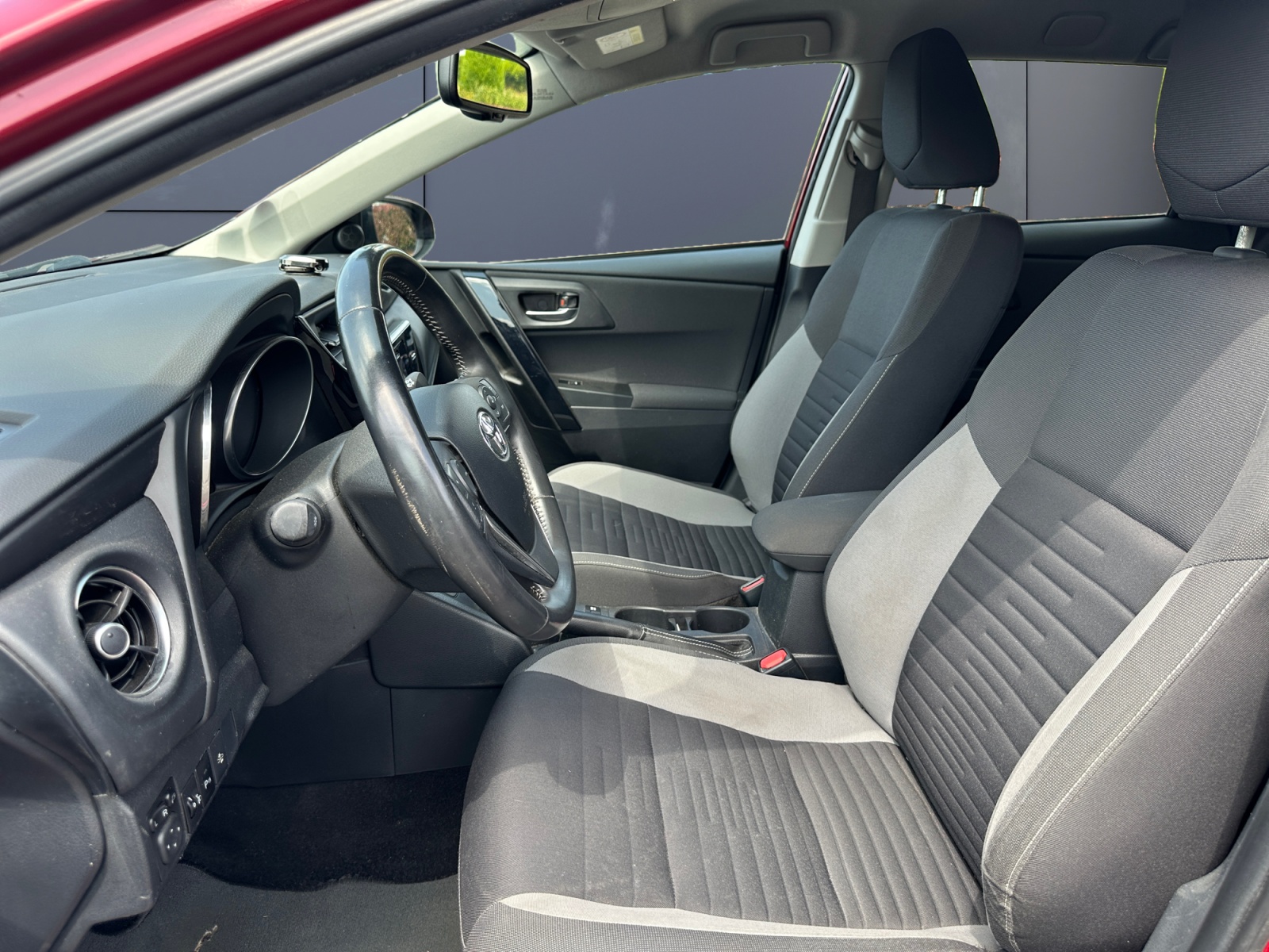 Toyota Auris 11