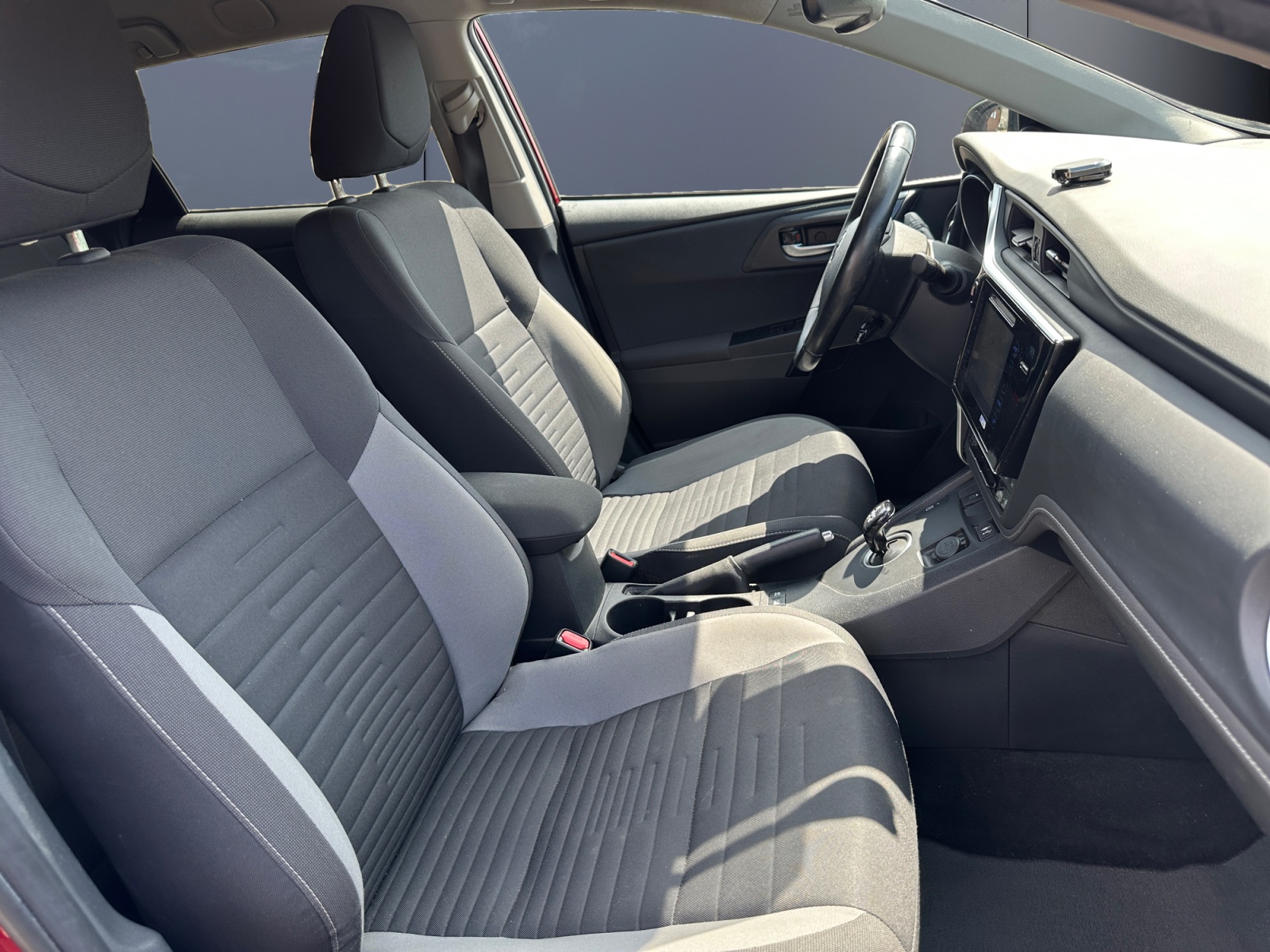 Toyota Auris 14