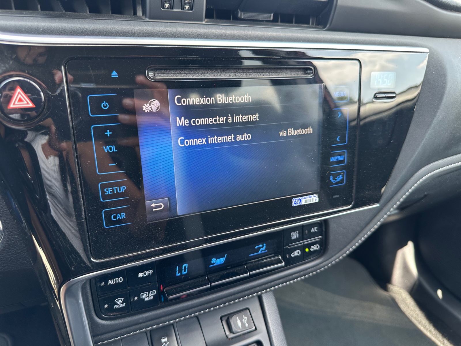 Toyota Auris 24