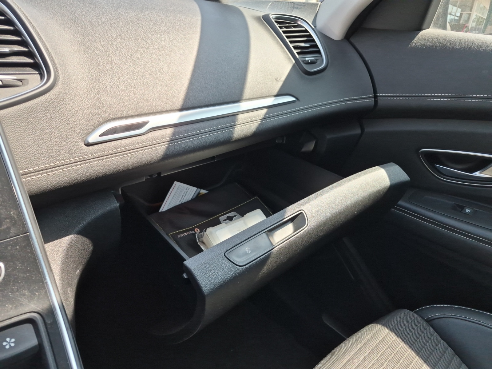 Renault Scenic 24