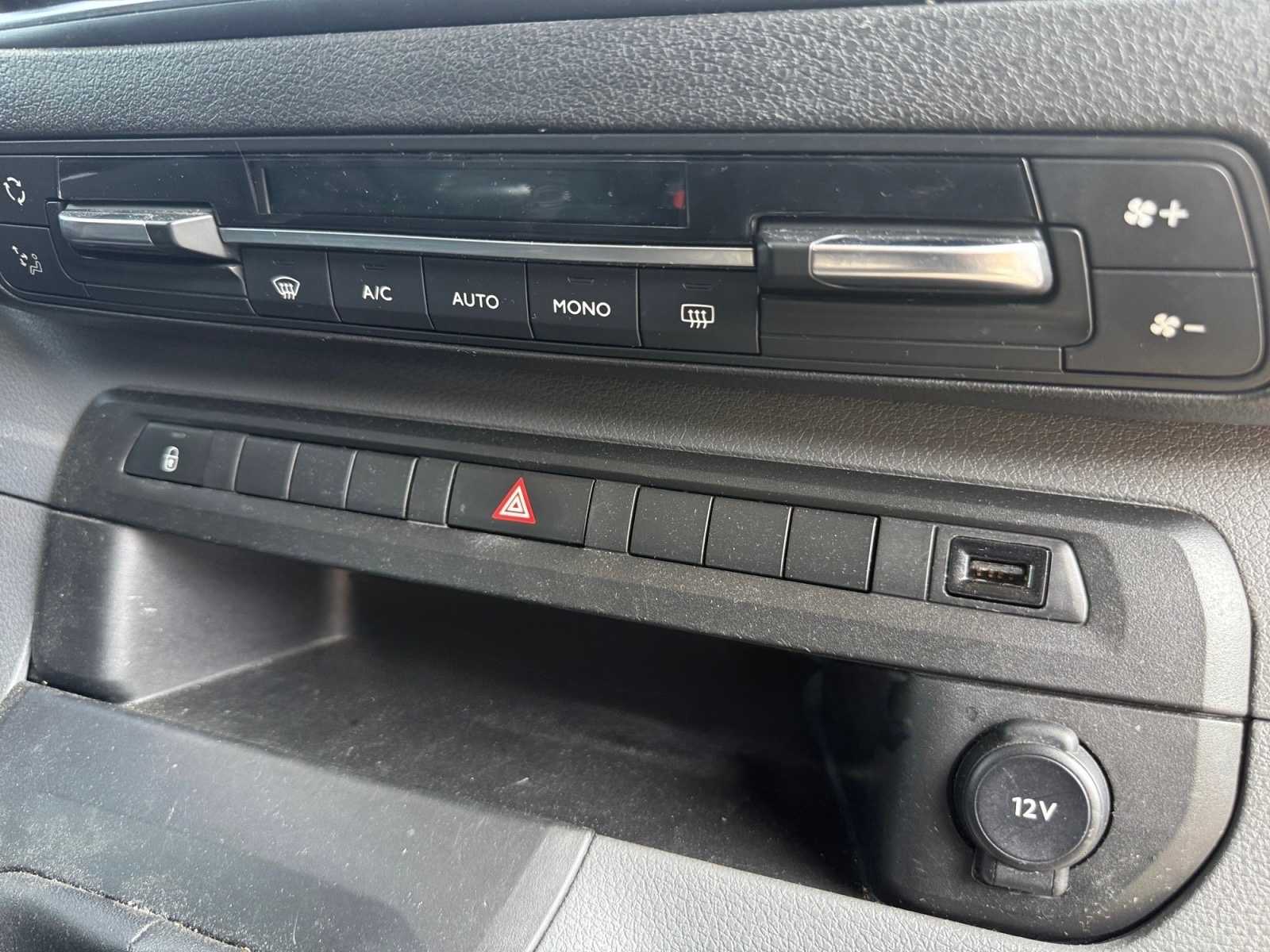 Opel Zafira Life 17